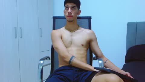 Snapshot of jhony_sex3 chatting on September 9, 2:33 am jhony_sex3 online show from September 9, 2:33 am