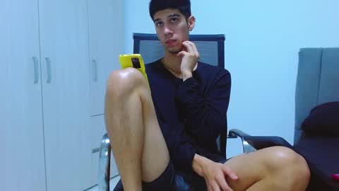 Snapshot of jhony_sex3 chatting on September 13, 7:20 am jhony_sex3 online show from September 13, 7:20 am