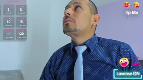 Snapshot of jhonyalzate chatting on December 10, 2:57 am Jhony Alzate online show from December 10, 2:57 am