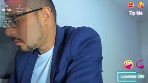 Snapshot of jhonyalzate chatting on February 28, 12:10 am Jhony Alzate online show from February 28, 12:10 am