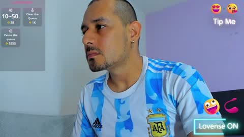 Snapshot of jhonyalzate chatting on December 30, 2:42 am Jhony Alzate online show from December 30, 2:42 am