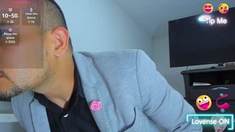 Snapshot of jhonyalzate chatting on January 24, 2:49 am Jhony Alzate online show from January 24, 2:49 am