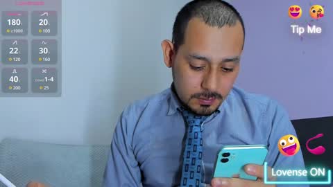 Snapshot of jhonyalzate chatting on December 19, 3:18 am Jhony Alzate online show from December 19, 3:18 am