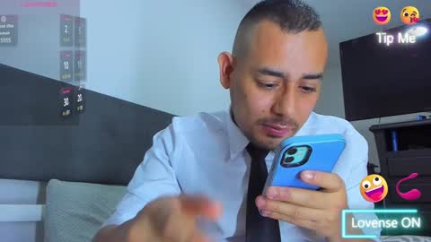 Snapshot of jhonyalzate chatting on February 2, 3:32 am Jhony Alzate online show from February 2, 3:32 am