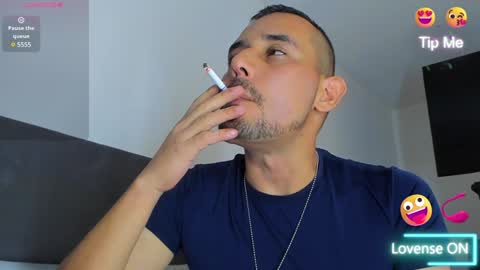 Snapshot of jhonyalzate chatting on February 8, 10:29 pm Jhony Alzate online show from February 8, 10:29 pm
