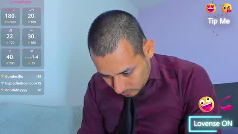 Snapshot of jhonyalzate chatting on January 11, 5:20 am Jhony Alzate online show from January 11, 5:20 am