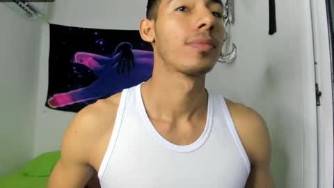 Snapshot of jhosep_hamilton chatting on September 17, 7:04 pm jhosep_hamilton online show from September 17, 7:04 pm