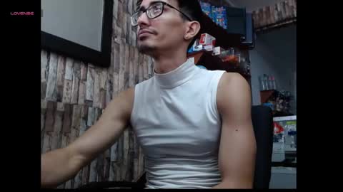 jhosuamoore2 online show from May 16, 2:15 pm