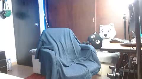 julian online show from November 22, 12:10 am