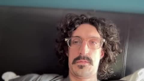 Jigz1986 online show from April 22, 11:04 am