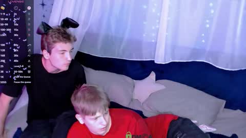Snapshot of jimmie_hot chatting on September 8, 7:35 pm your dream online show from September 8, 7:35 pm