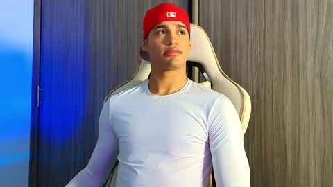 Jimmy Leeh online show from February 4, 5:46 am