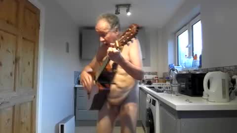 Snapshot of jimmybenido chatting on September 17, 5:58 pm Jim Redgewell online show from September 17, 5:58 pm