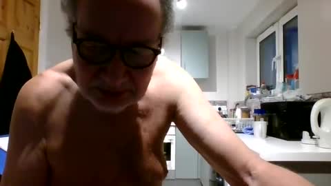Snapshot of jimmybenido chatting on January 31, 5:42 pm Jim Redgewell online show from January 31, 5:42 pm