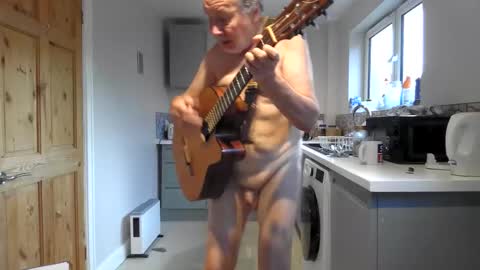 Snapshot of jimmybenido chatting on September 14, 5:26 pm Jim Redgewell online show from September 14, 5:26 pm