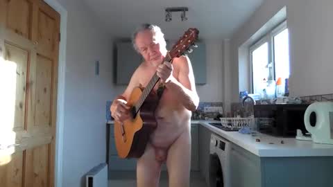 Snapshot of jimmybenido chatting on September 22, 4:50 pm Jim Redgewell online show from September 22, 4:50 pm