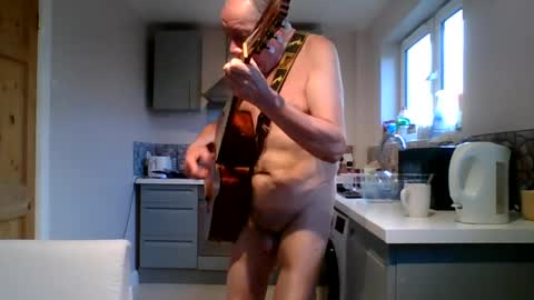 Snapshot of jimmybenido chatting on March 12, 5:28 pm Jim Redgewell online show from March 12, 5:28 pm