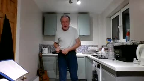 Snapshot of jimmybenido chatting on January 22, 5:28 pm Jim Redgewell online show from January 22, 5:28 pm