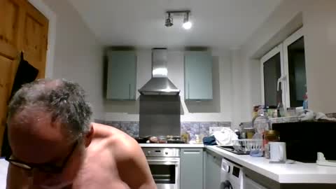 Snapshot of jimmybenido chatting on December 24, 5:23 pm Jim Redgewell online show from December 24, 5:23 pm