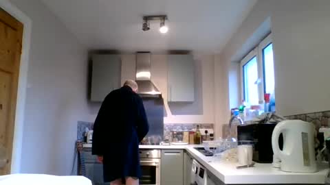 Snapshot of jimmybenido chatting on March 2, 5:09 pm Jim Redgewell online show from March 2, 5:09 pm