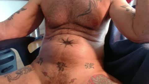 Snapshot of jimshard7x6 chatting on January 31, 9:26 pm cock model bathing suit model online show from January 31, 9:26 pm