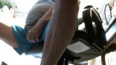 Snapshot of jimsundies chatting on February 23, 3:15 pm jimwellhung online show from February 23, 3:15 pm