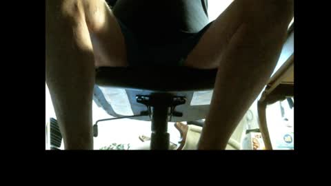 Snapshot of jimsundies chatting on February 7, 2:15 pm jimwellhung online show from February 7, 2:15 pm