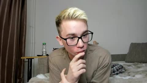 jimyti_bad_boy online show from April 28, 10:25 pm