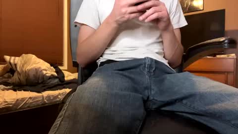 Snapshot of jjjjjfive chatting on January 4, 3:40 am jjjjjfive online show from January 4, 3:40 am