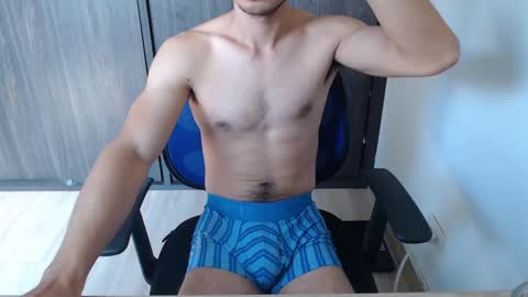 Snapshot of jjrod91 chatting on February 18, 3:32 pm Jon online show from February 18, 3:32 pm