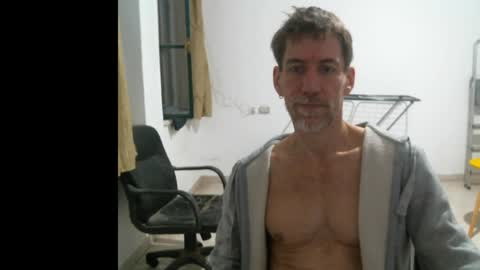 jlmbud online show from December 13, 8:37 pm