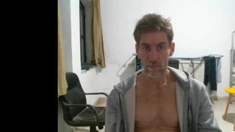 jlmbud online show from December 15, 10:26 pm