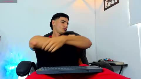 IGJmortton online show from October 12, 5:40 pm