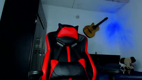 IGJmortton online show from April 21, 12:33 pm