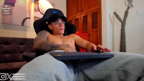 joan_soto online show from April 22, 2:11 pm