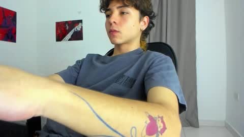 Snapshot of joe23___ chatting on October 19, 2:16 am Joe online show from October 19, 2:16 am