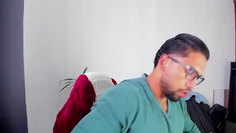 Snapshot of joe_esthetic chatting on October 16, 12:57 pm joe_esthetic online show from October 16, 12:57 pm