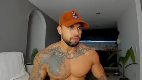 Snapshot of joe_esthetic chatting on January 16, 11:48 pm joe_esthetic online show from January 16, 11:48 pm
