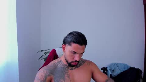 joe_esthetic online show from December 1, 3:48 pm