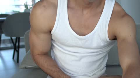 joe_steel1 online show from December 12, 4:53 pm