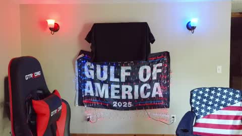 joejoe__ online show from April 13, 1:34 pm