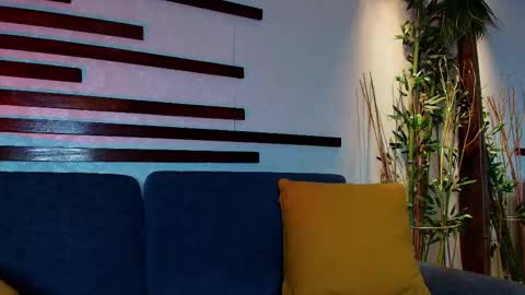     online show from October 21, 6:38 am