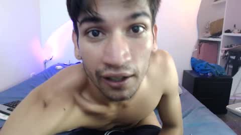 Snapshot of johan_03 chatting on October 8, 12:04 am johan_03 online show from October 8, 12:04 am