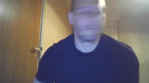 Snapshot of john1212124 chatting on September 25, 12:42 am john1212124 online show from September 25, 12:42 am