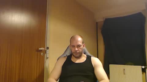 Snapshot of john1212124 chatting on October 4, 6:07 am john1212124 online show from October 4, 6:07 am