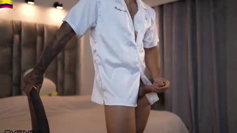 john online show from October 25, 12:51 pm