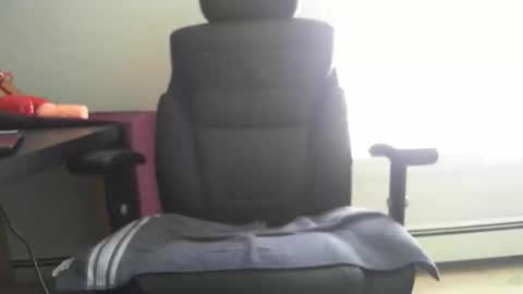 john_smith021 online show from October 4, 7:18 pm