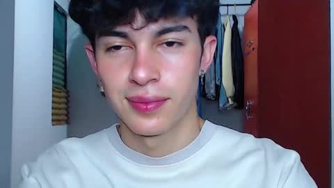 Snapshot of john_vichenso chatting on September 18, 10:34 pm John Vichenso online show from September 18, 10:34 pm