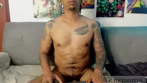 Snapshot of johncarrie chatting on February 11, 5:37 am John carrie Independent Help me reach my goal 100 likes and 10000 followers online show from February 11, 5:37 am