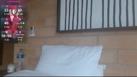 Snapshot of johngabbanaaaa chatting on February 4, 12:00 pm John Gabbana online show from February 4, 12:00 pm